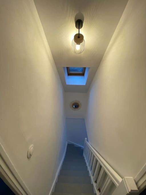 Super Appartement T3 Proche Gare Sens Exterior photo