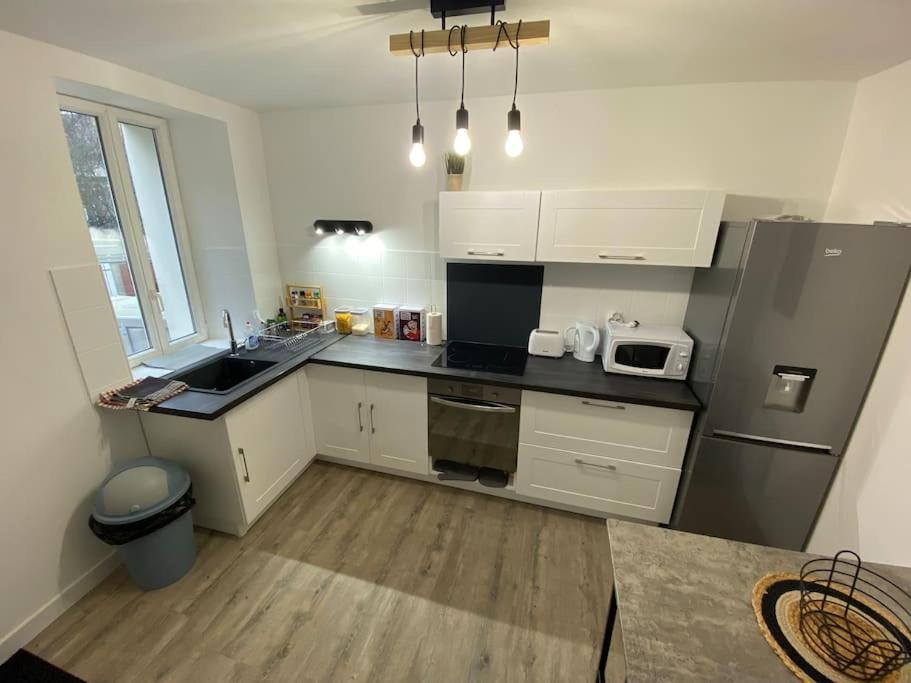 Super Appartement T3 Proche Gare Sens Exterior photo