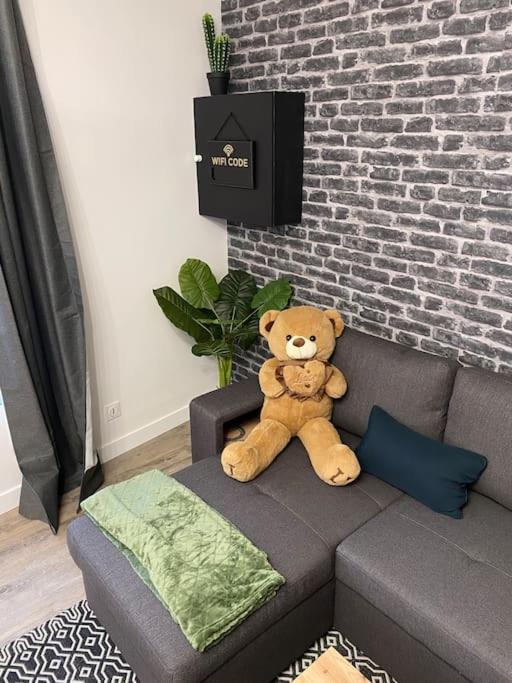 Super Appartement T3 Proche Gare Sens Exterior photo